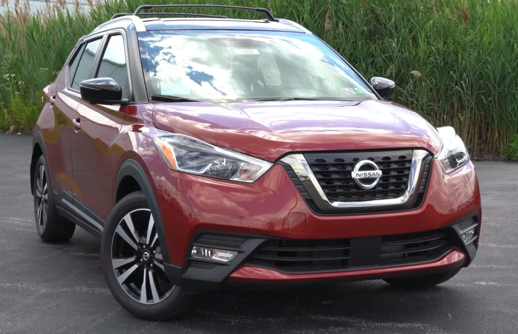 2020 red nissan