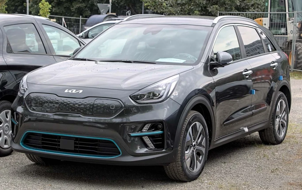 2021 black kia niro