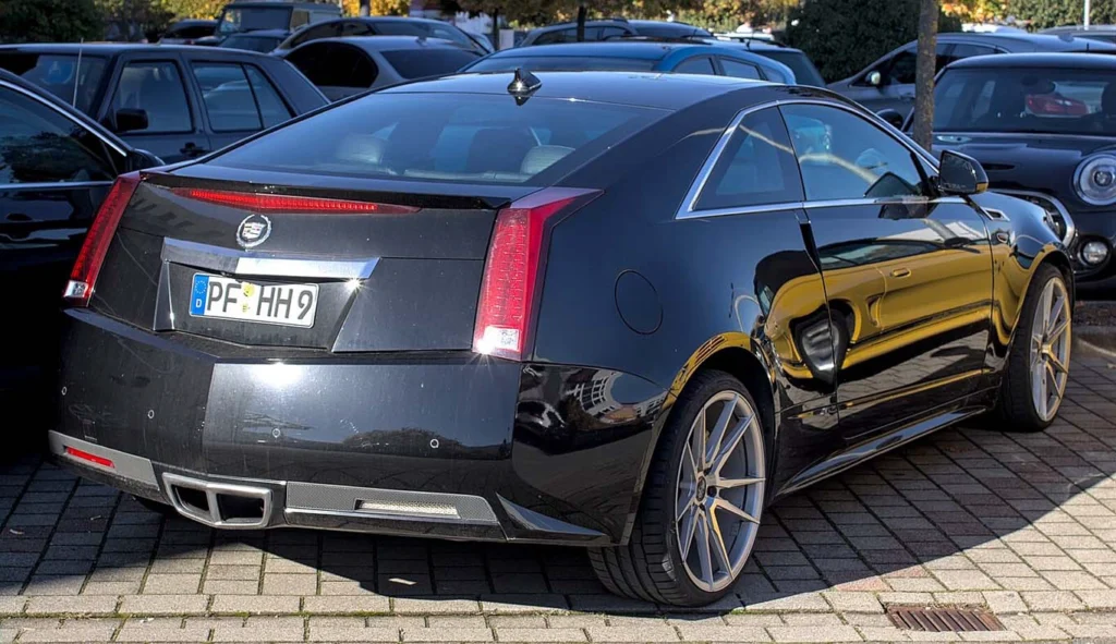 Cadillac CTS Coupe black